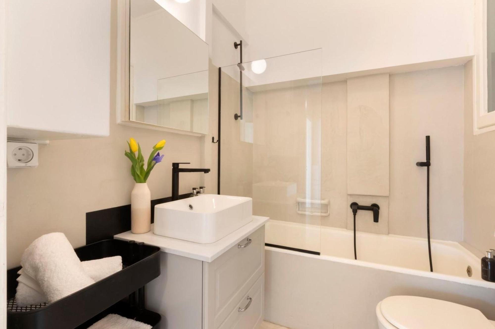 Meliti Apartment In Plaka Ateny Zewnętrze zdjęcie